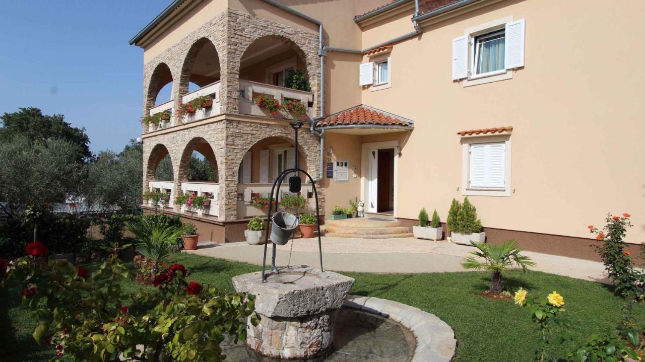 Malinska Apartment 1 Sveti Anton  المظهر الخارجي الصورة