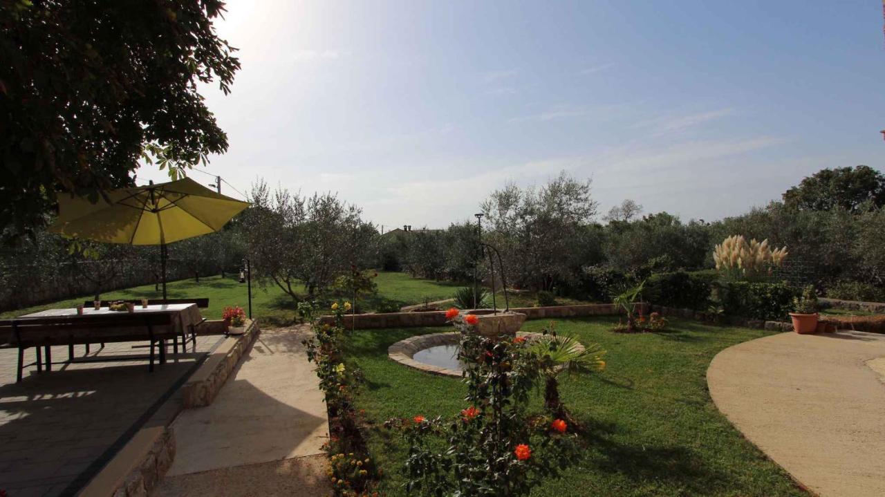 Malinska Apartment 1 Sveti Anton  المظهر الخارجي الصورة