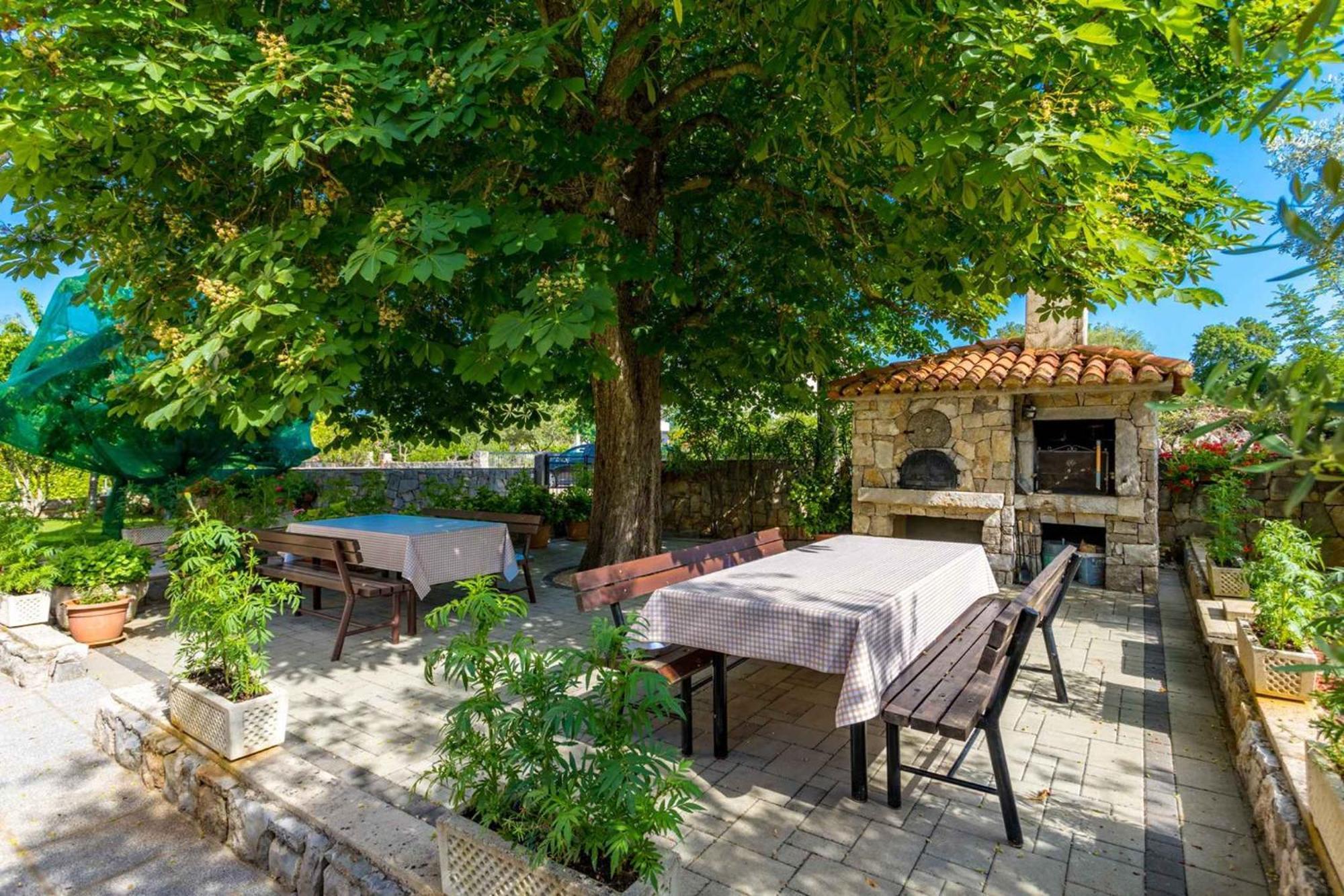 Malinska Apartment 1 Sveti Anton  المظهر الخارجي الصورة