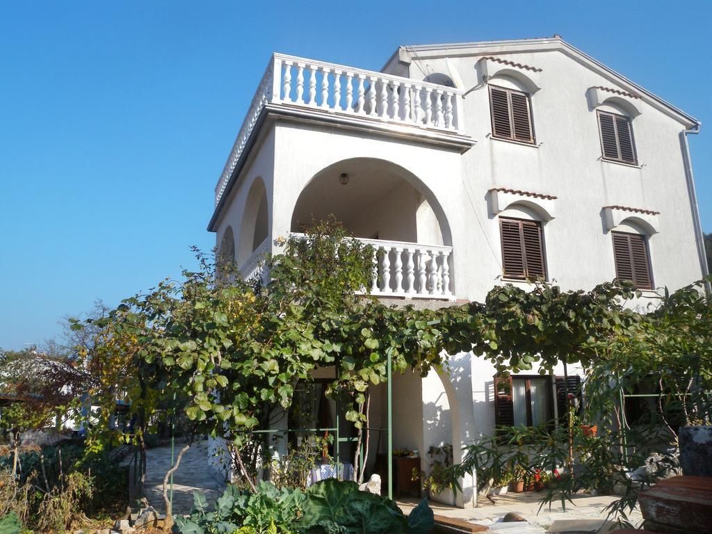 Malinska Apartment 1 Sveti Anton  المظهر الخارجي الصورة