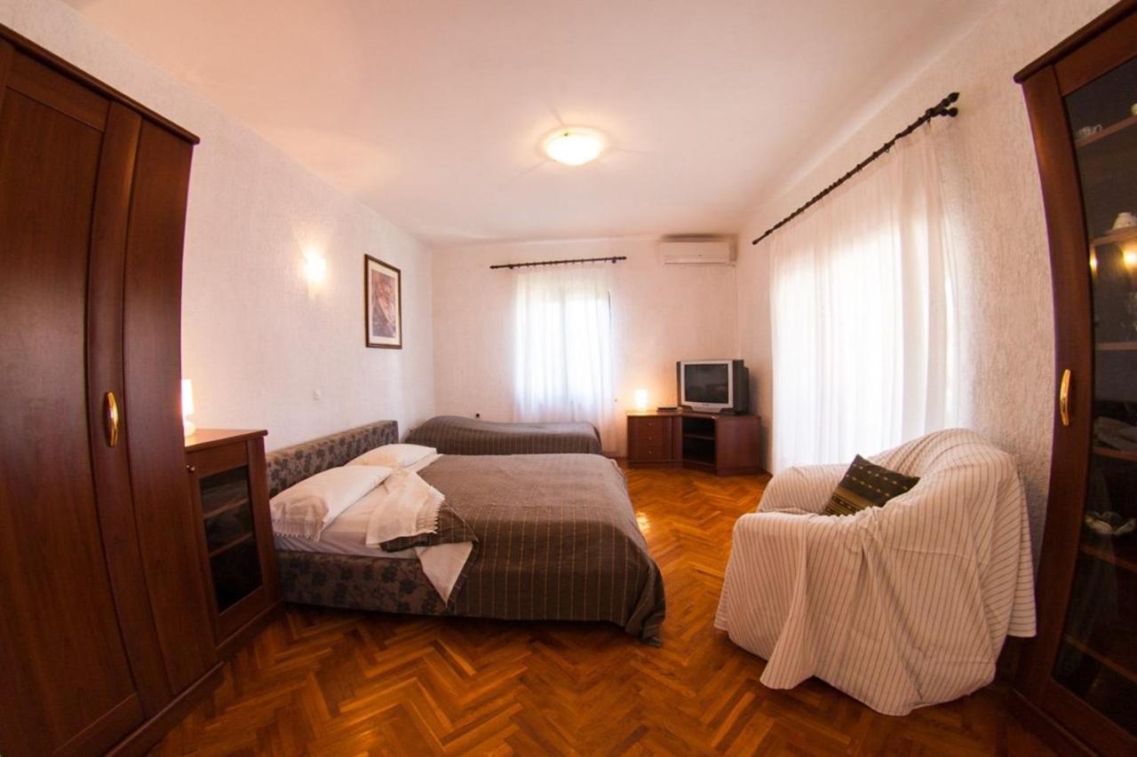 Malinska Apartment 1 Sveti Anton  المظهر الخارجي الصورة