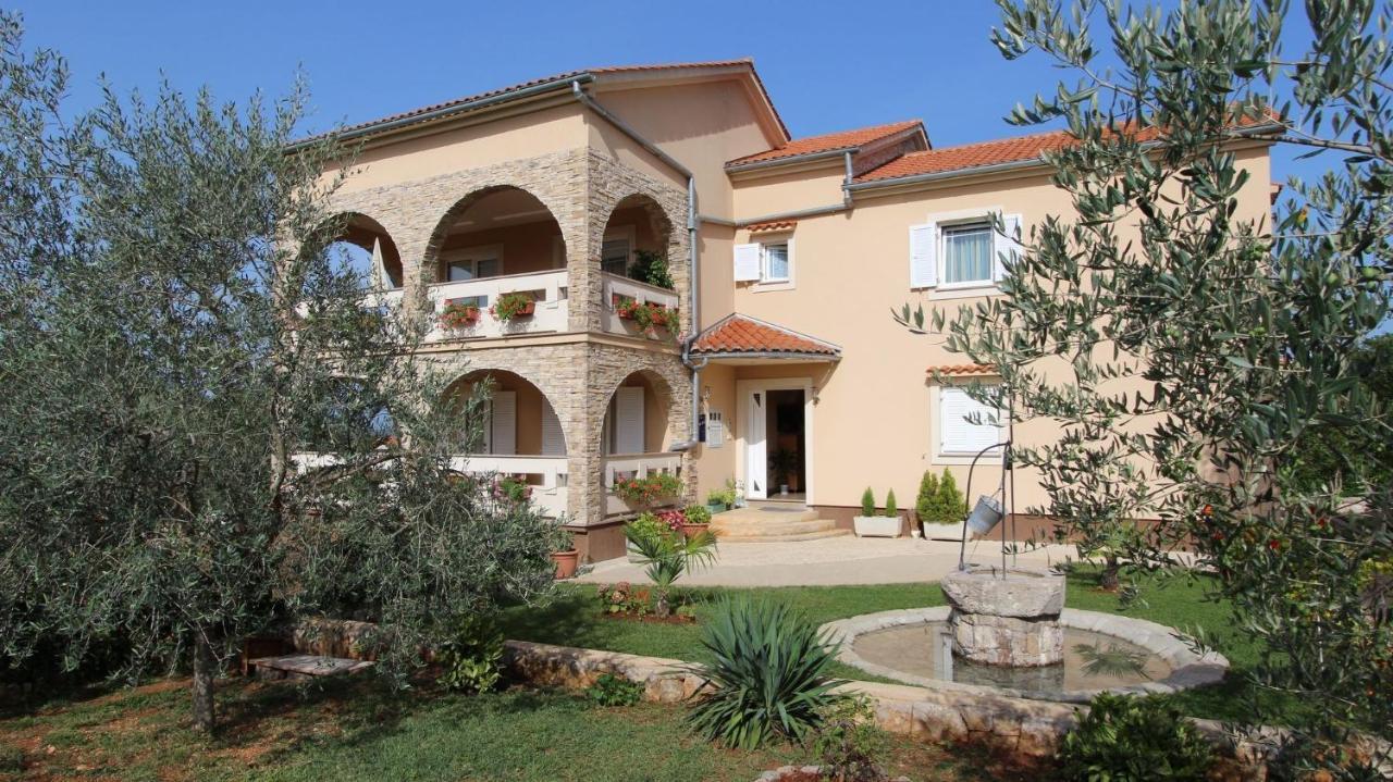 Malinska Apartment 1 Sveti Anton  المظهر الخارجي الصورة